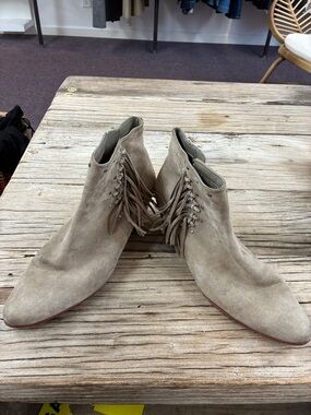 Sam Edelman Taupe Suede Fringe Ankle Boots-size 11m